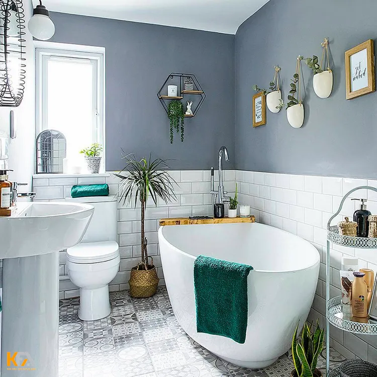 Chọn vật liệu như gạch ceramic, đá tự nhiên hoặc sàn nhựa PVC có màu sáng để tạo cảm giác thông thoáng và rộng rãi hơn.