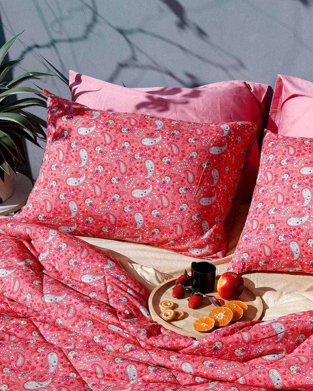 Set Chăn Ga Premium Hồng Họa Tiết