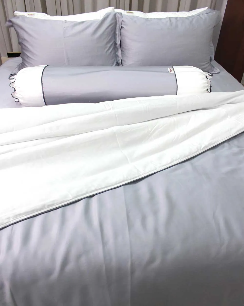 Bộ Ga Gối Tencel Xám Trắng Bộ Ga Gối Tencel Xám Trắng