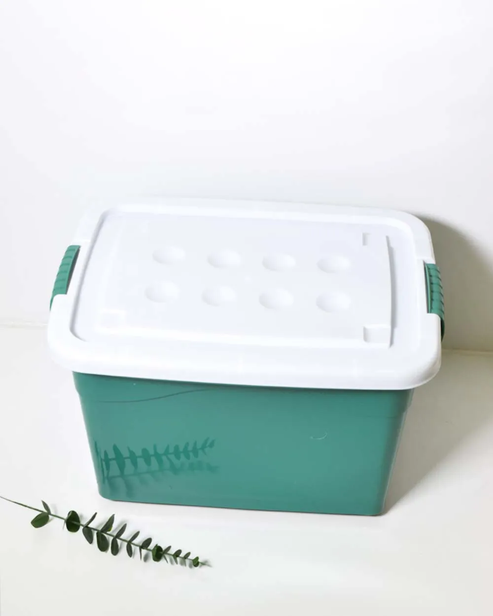 Thùng Nhựa Có Bánh Xe Màu Xanh Lá - 2 Size